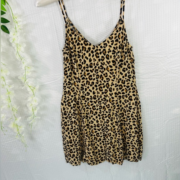 H&M Divided Cheetah Animal Print Spaghetti Strap V-neck  Dress Size 4 - Picture 6 of 11